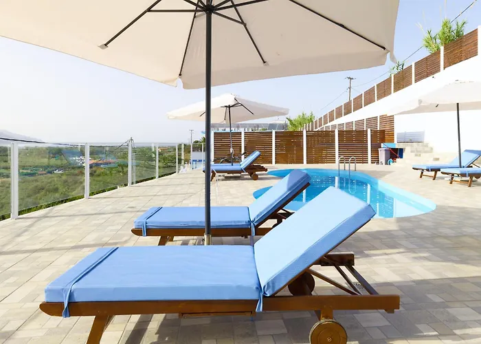 Lake View Suites