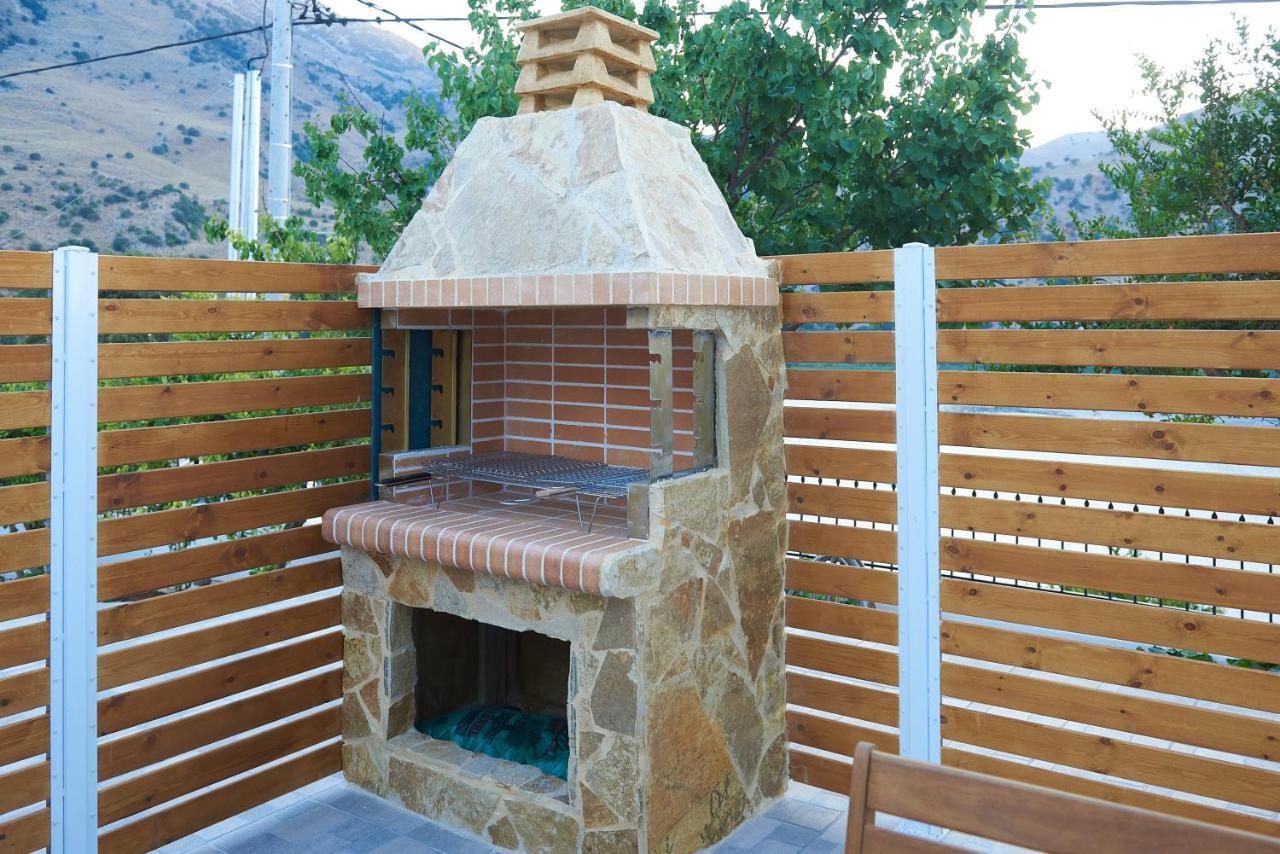 Villa View *